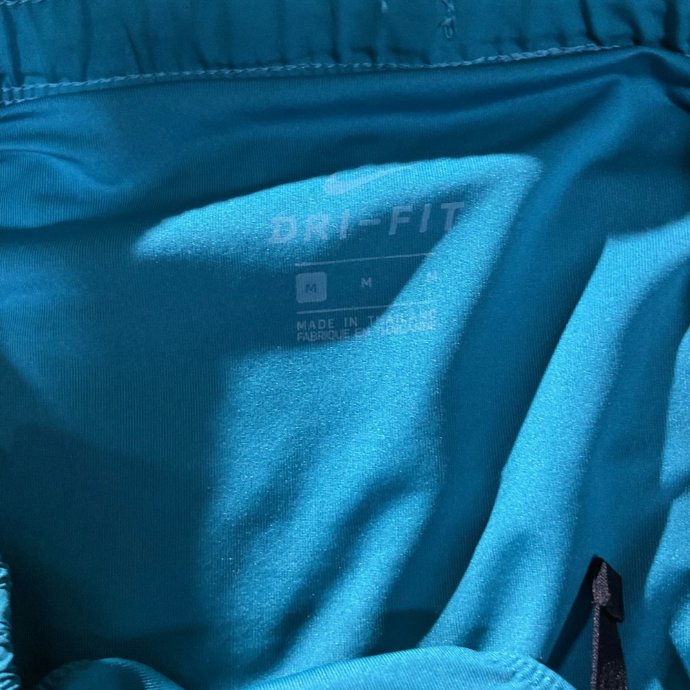 Nike Turquoise Men’s Running Shorts - Picture 6 of 10